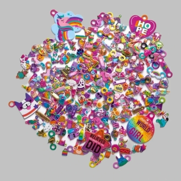 Palooza puffy charms jewelry craft kit  249 pcs ages 6+ - Picture 4 of 6